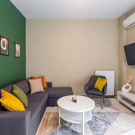 Apartment Snug By Zoia Living *