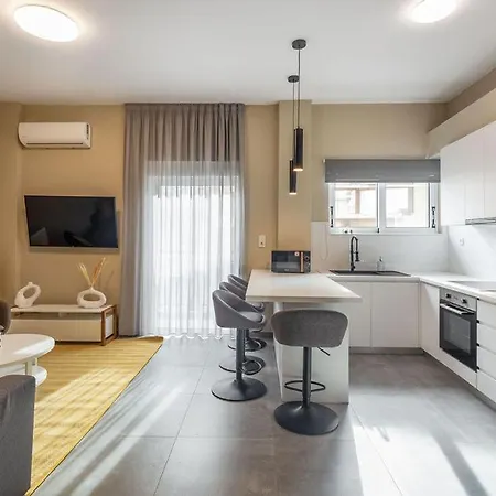Snug By Zoia Living Apartment