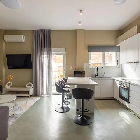 Apartment Snug By Zoia Living *