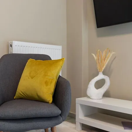 Snug By Zoia Living Apartment *