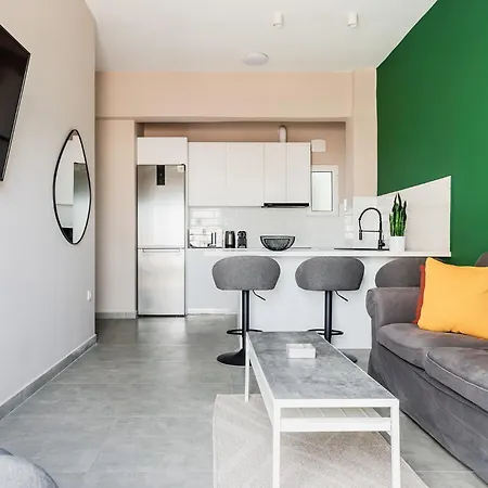 Apartment Snug By Zoia Living