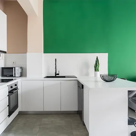 Apartment Snug By Zoia Living